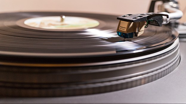 2014-11-19-record-player-011