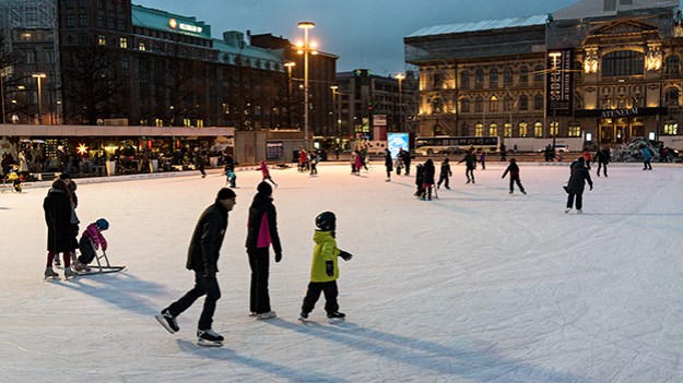 2015-01-17-ice-skating-part-two-017