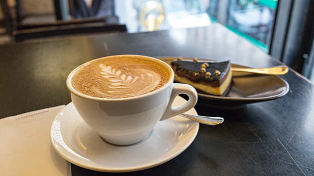 2015-04-16-at-the-cafe-part-two-024