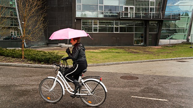 2015-04-24-cycling-in-the-rain-011