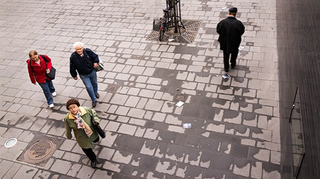 2015-05-05-red-blue-green-and-black-021