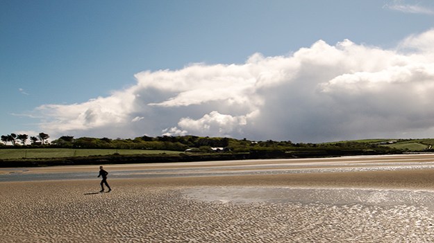 2015-05-19r-jogging-on-the-beach-at-low-tide-044