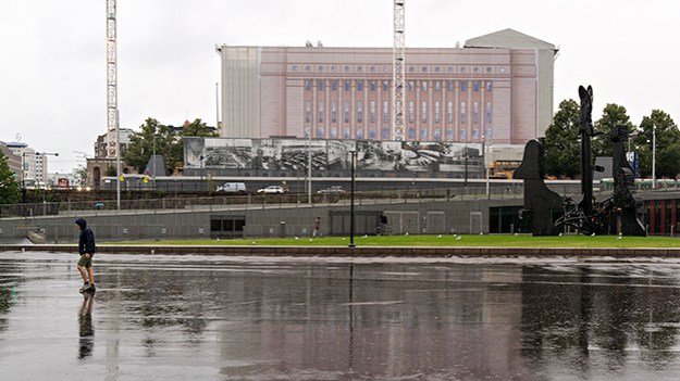 2015-09-02-wrapped-parliament-house-016