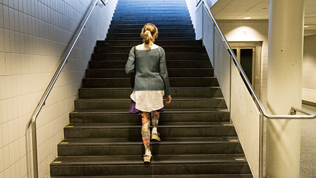 2015-09-12-walking-upstairs-034