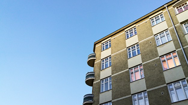 2015-10-24-apartment-building-042