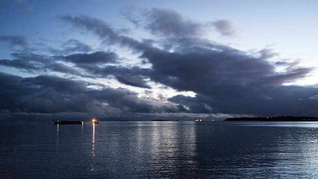 2015-11-23-clouds-and-sea-006