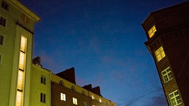 2015-12-20-buldings-and-the-evening-sky-013