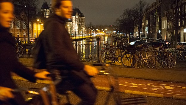 2015-12-27-cyclists-in-the-night-part-two-092