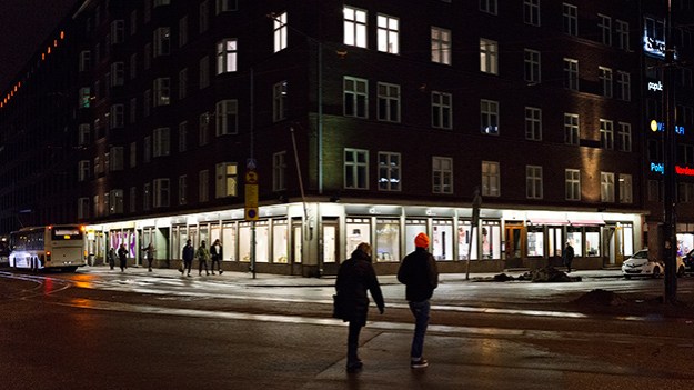 2016-01-29-crossing-in-the-evening-057