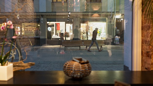 2016-02-01-view-from-cafe-020