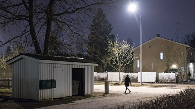 2016-04-08-suburb-006