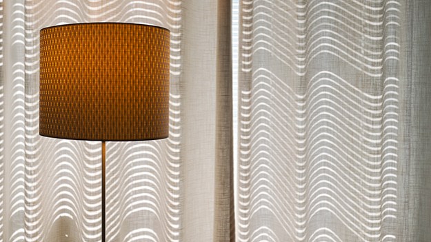 2016-04-14-a-lamp-by-the-curtains-021