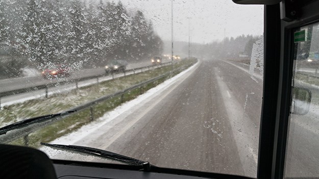 2016-04-23-snowing-part-three-030