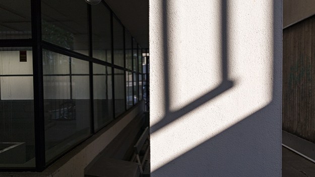 2016-05-20-shadow-of-a-gate-003