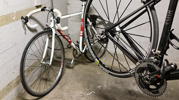 2016-06-02-bike-repair-room-003