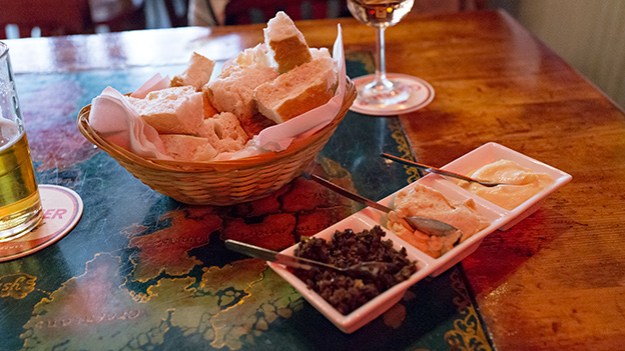 2016-09-27-a-snack-007