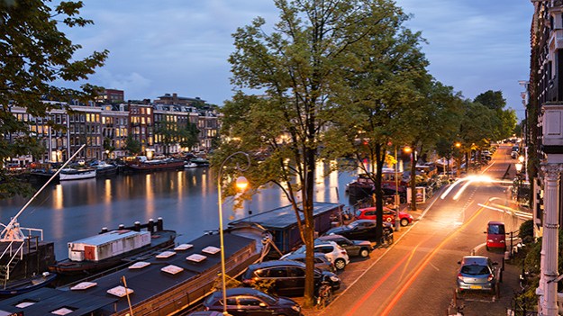 2016-09-29-evening-lights-by-the-amstel-015