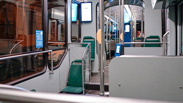 2017-01-31-in-the-tram-number-10-009