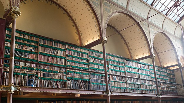 2017-02-18-in-the-library-010